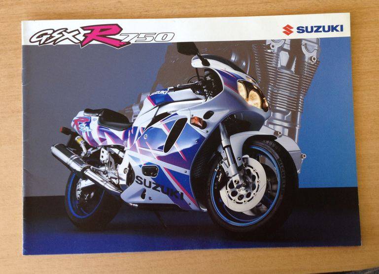 Suzuki GSXR750 W  Brochure.